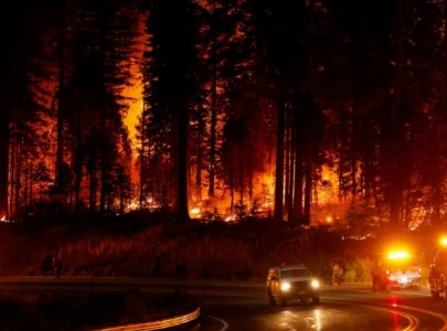 california weather won t help firefighters battling massive blaze california weather won t help firefighters battling massive blaze
